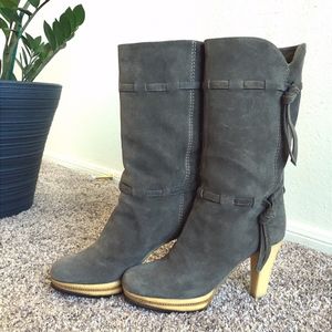 Baldinini gray suede boots